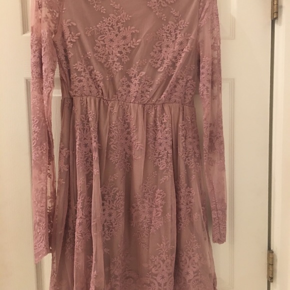 Dress - Picture 3 of 6